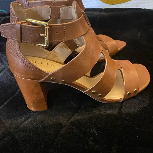 Ralph Lauren Tan Strappy Block Heels - Picture 5 of 9